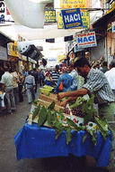 Economie et production, La Turquie produit des crales (bl et orge),  la betterave  sucre , du tabac, du coton, du th, du tournesol, du pavot